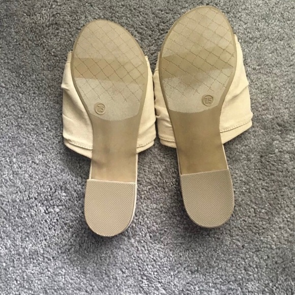 David Aaron Beige Sandals 7.5 - Picture 4 of 5